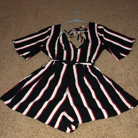 Romper - Picture 2 of 5